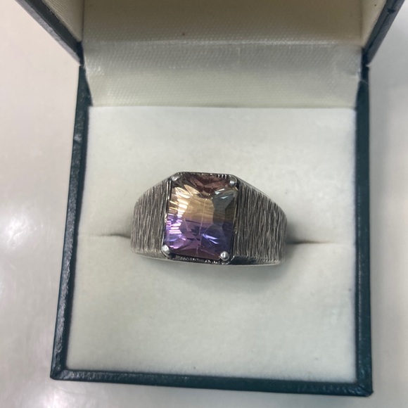 Vintage Unisex Mystic Amethyst Ring - Picture 6 of 7